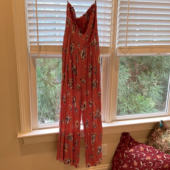 Lost + Wander long pant, strapless romper. Size Large. - Picture 2 of 5